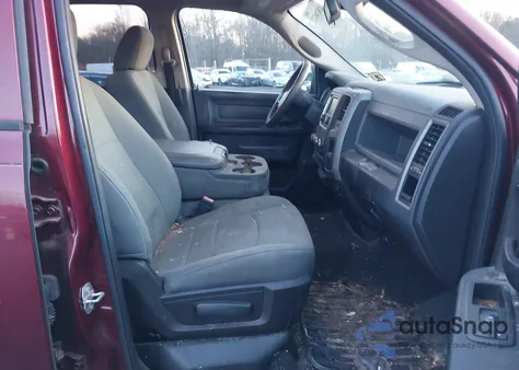 2016 Ram 1500 Express z USA, uszkodzony, nr VIN 1C6RR7FT4GS346520